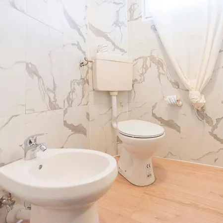 012d - Loft Con Terrazza Privata - Nel Cuore Del Centro A 100metri Dal Mare Daire Moneglia