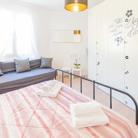 Daire 012d - Loft Con Terrazza Privata - Nel Cuore Del Centro A 100metri Dal Mare *