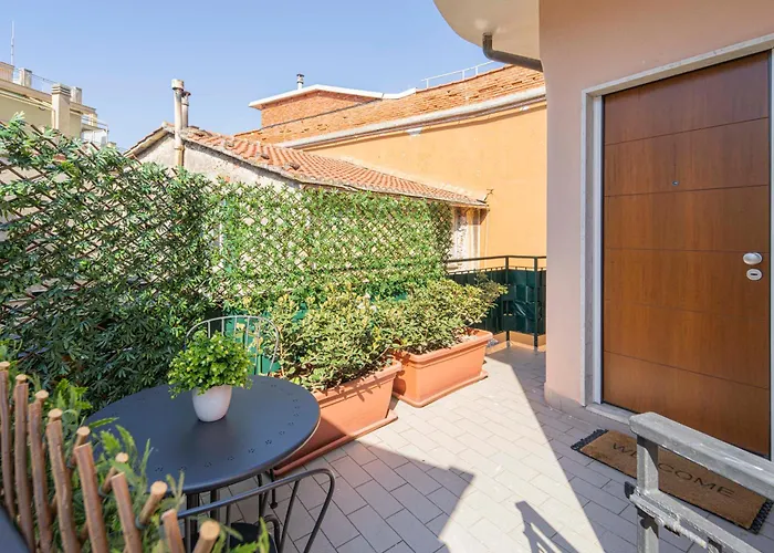 Apartamento 012d - Loft Con Terrazza Privata - Nel Cuore Del Centro A 100metri Dal Mare Moneglia